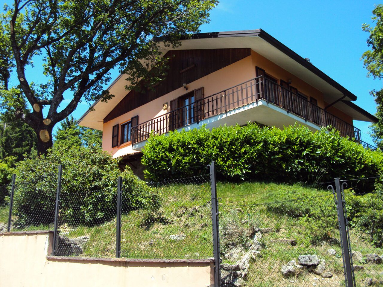 Villa 2